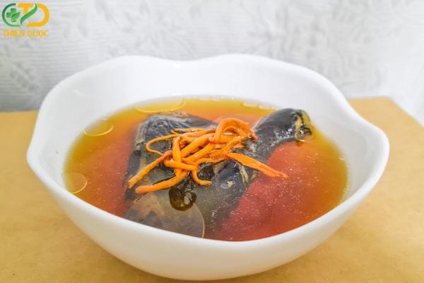 canh-ga-dong-trung-ha-thao-tot-cho-suc-khoe